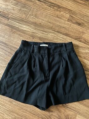 Babaton Black High-Waist Pleated Shorts